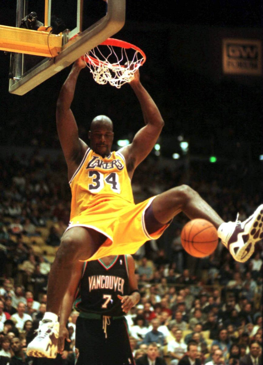 Shaquille O'Neal dunk