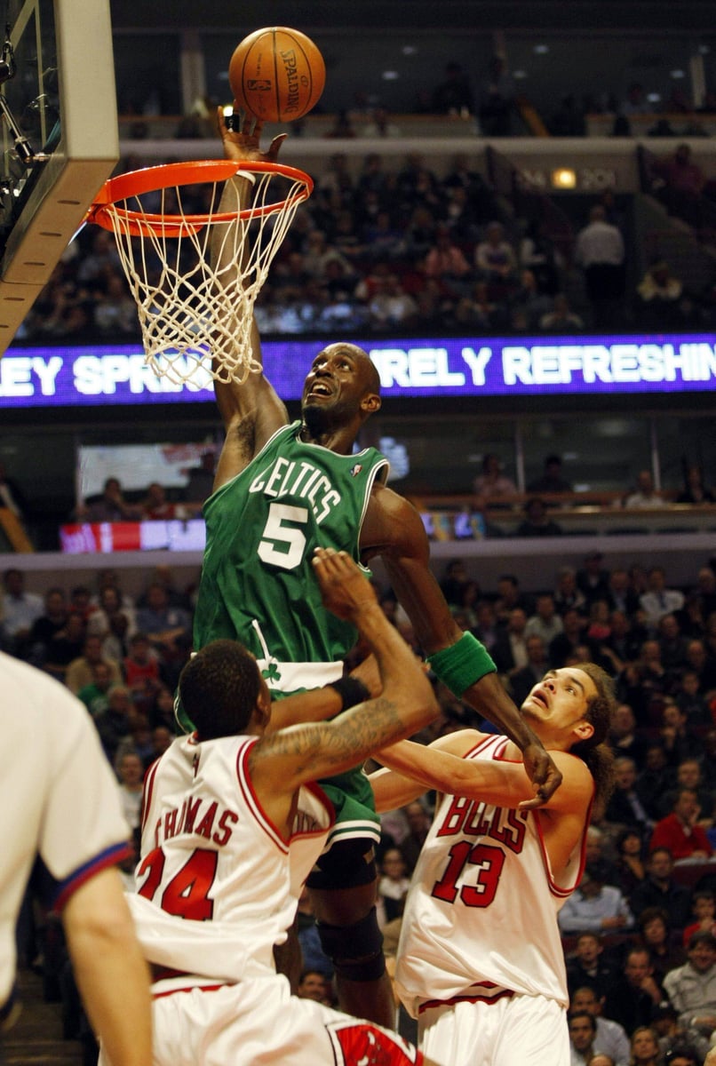 Kevin Garnett dunk