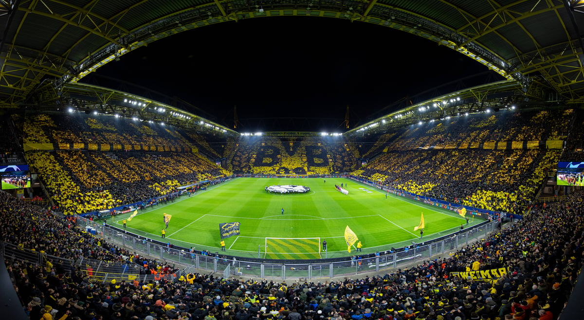 UEFA Champions League Round of 16 Borussia Dortmund Paris Saint Germain.