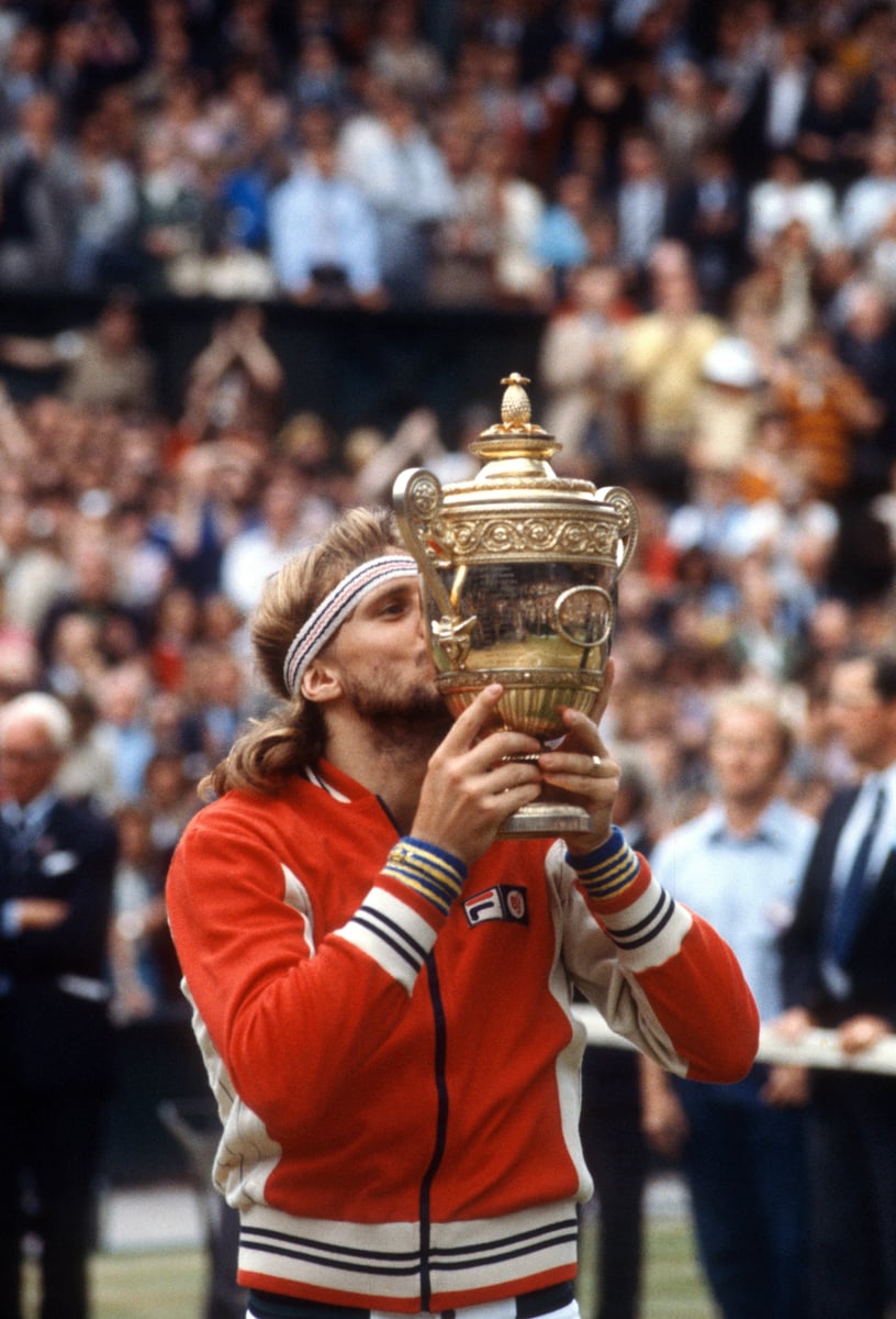 Björn Borg kisses trophy