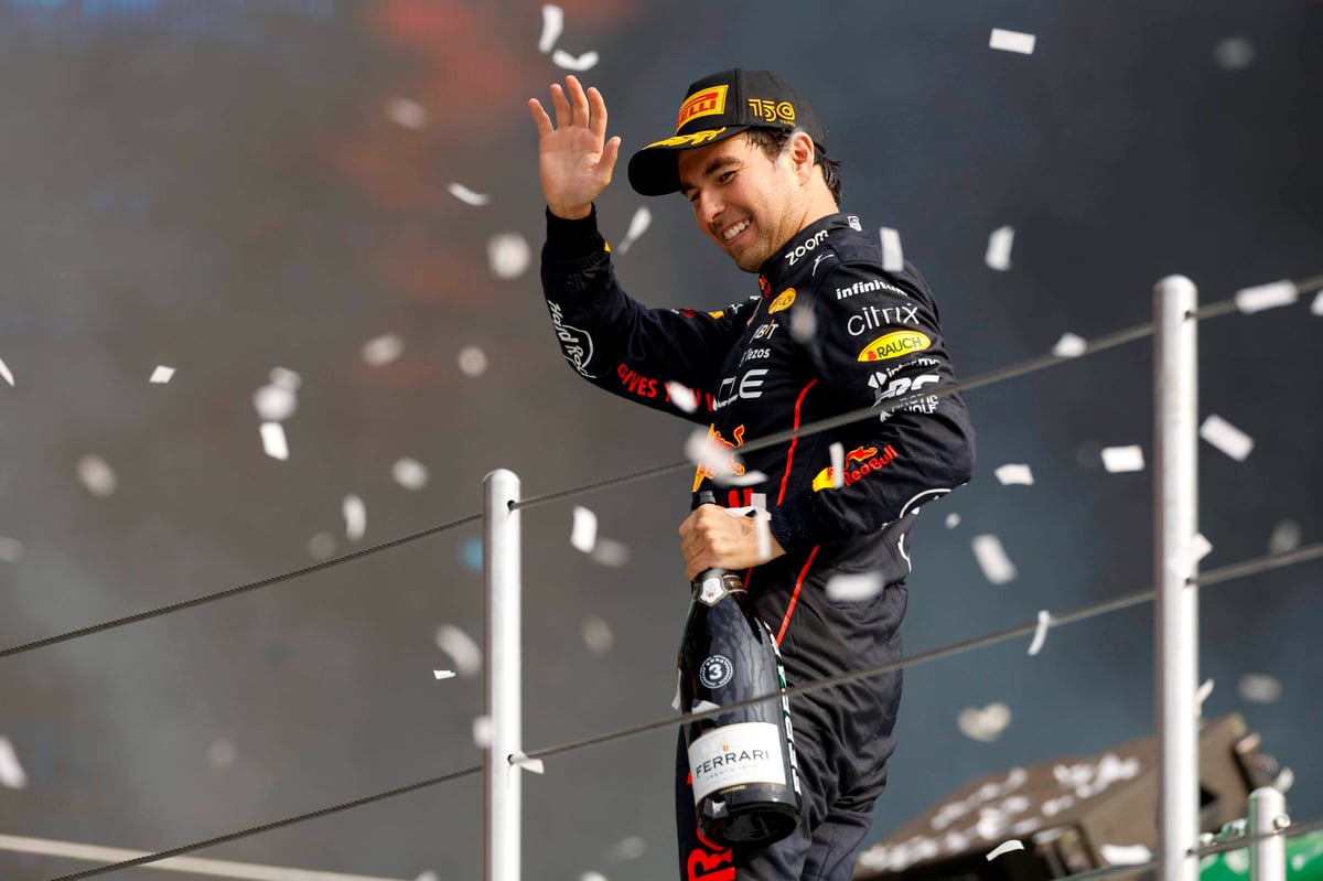 Sergio Pérez celebrates 2022 win Mexican GP F1